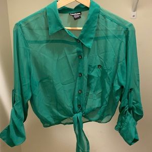 Green Button Down with Tie at the Bottom Size L